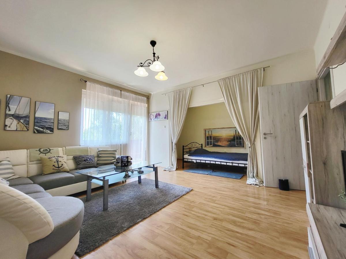 Appartement Apartman Balaton à Keszthely Extérieur photo